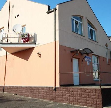 Гостиница "Астерия" Г. Столбцы Stowbtsy Exterior foto